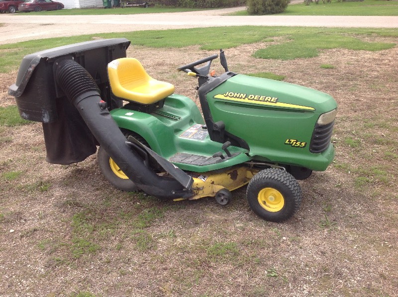 John Deere Lt155 Mower With Bagger Honda Cb750 Ford F150xl John Deere Lt155 K Bid