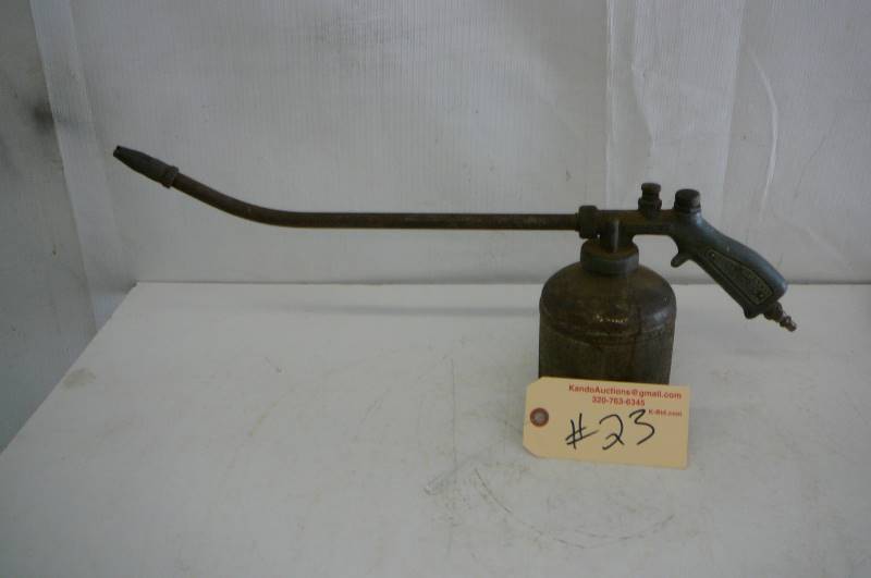 lot 23 image: Graco oil gun S-550
