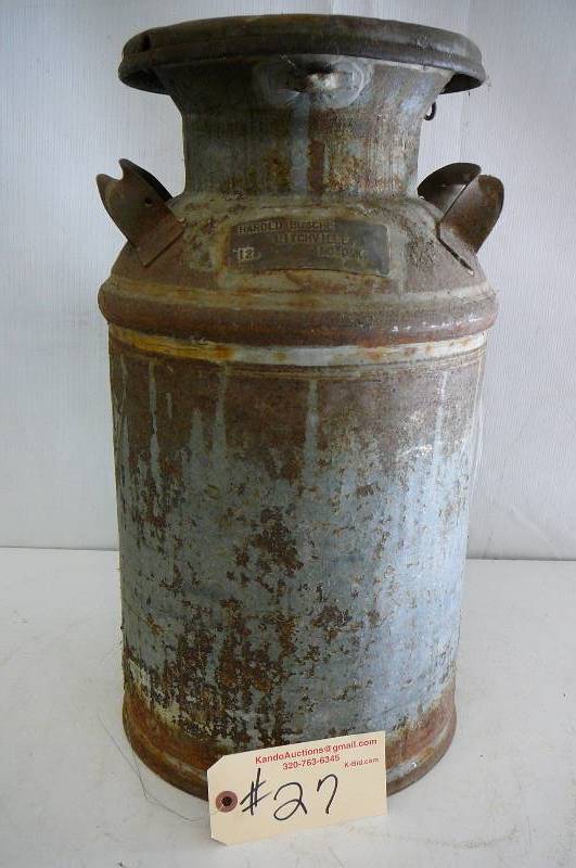 lot 27 image: Milk can 12 12, Harold Busch Litchfield No Dak
