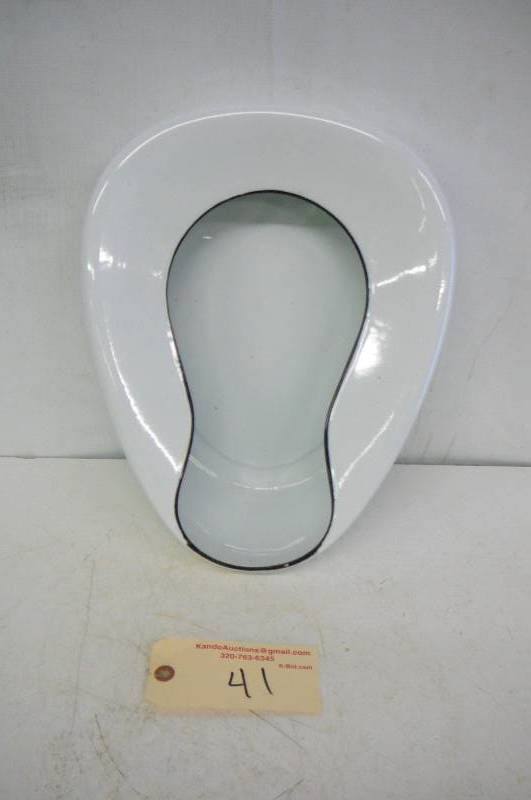 lot 41 image: Bed Pan