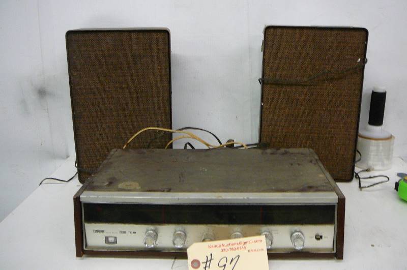 lot 97 image: Emerson stereo AMFM with speakers