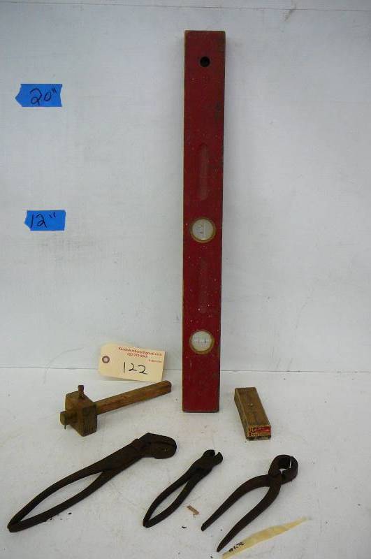 lot 122 image: Tools Level wooden scribe, Plyers, Bit