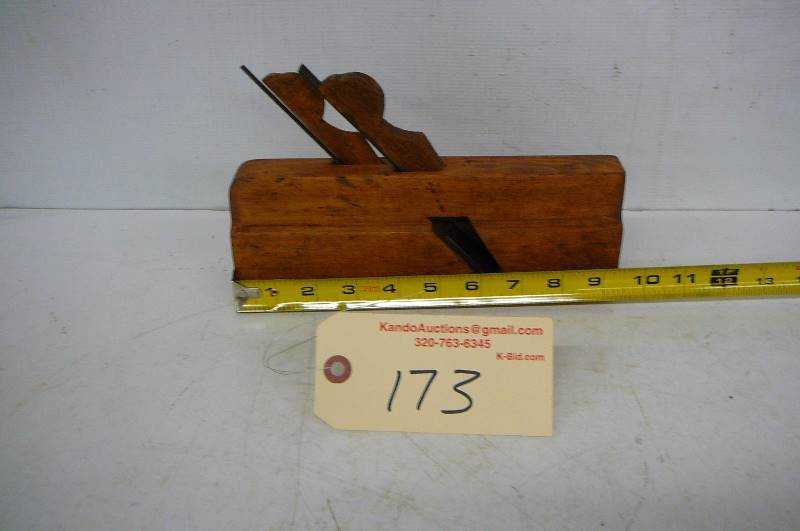 lot 173 image: Wooden Wood Plain