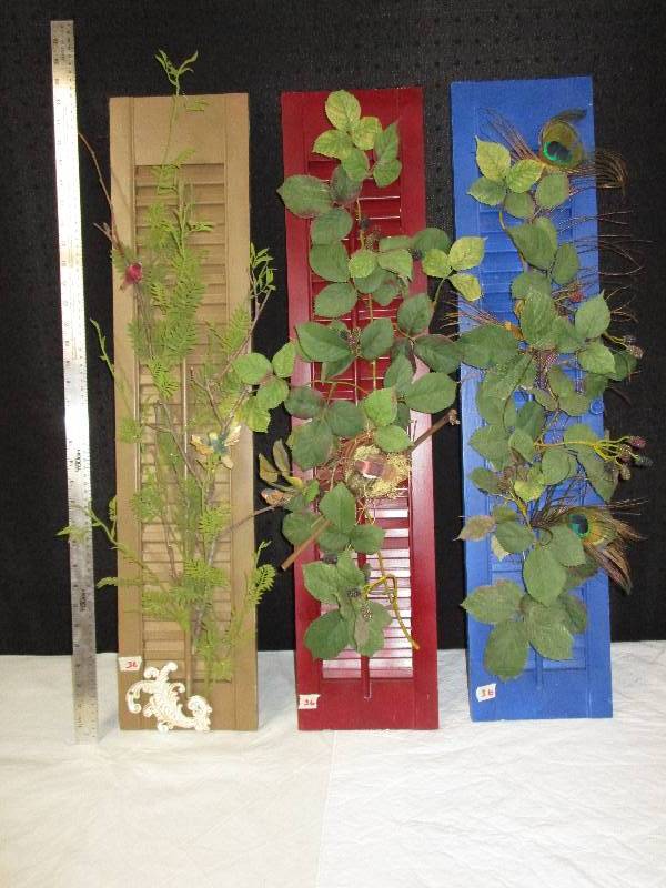 lot 36 image: Cute decorations