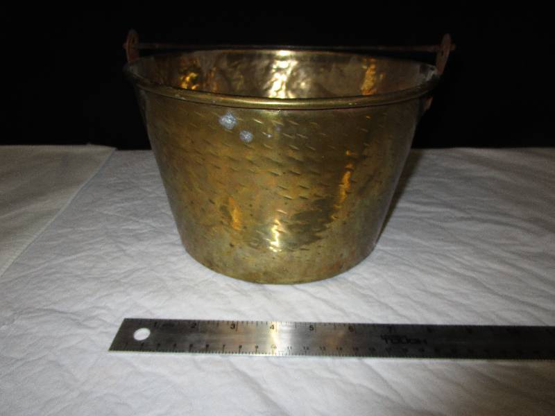lot 42 image: Brass Pail