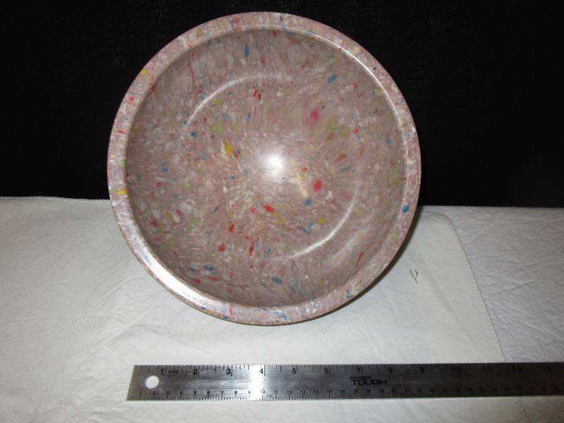 lot 66 image: 10 Terxas Ware bowl