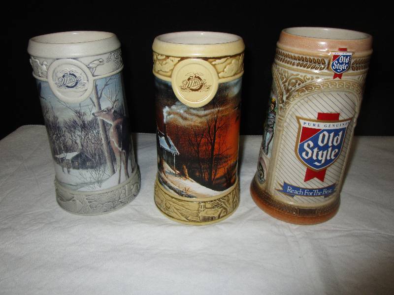 lot 67 image: #26 Old Style 1989 Limited Edition, #21 Miller Terry Redlin Ducks Unlimited 1996 and #32 1998 Miller Holiday Stein