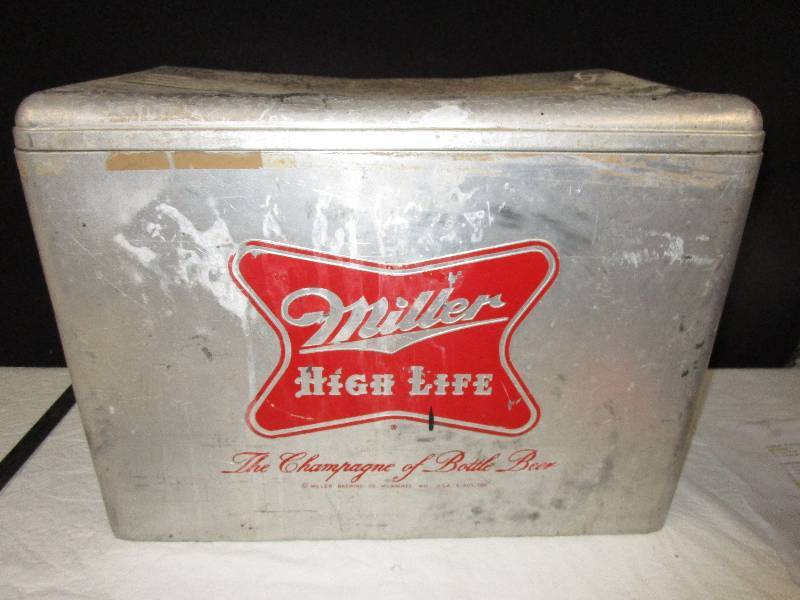 lot 71 image: Miller High Life Cooler