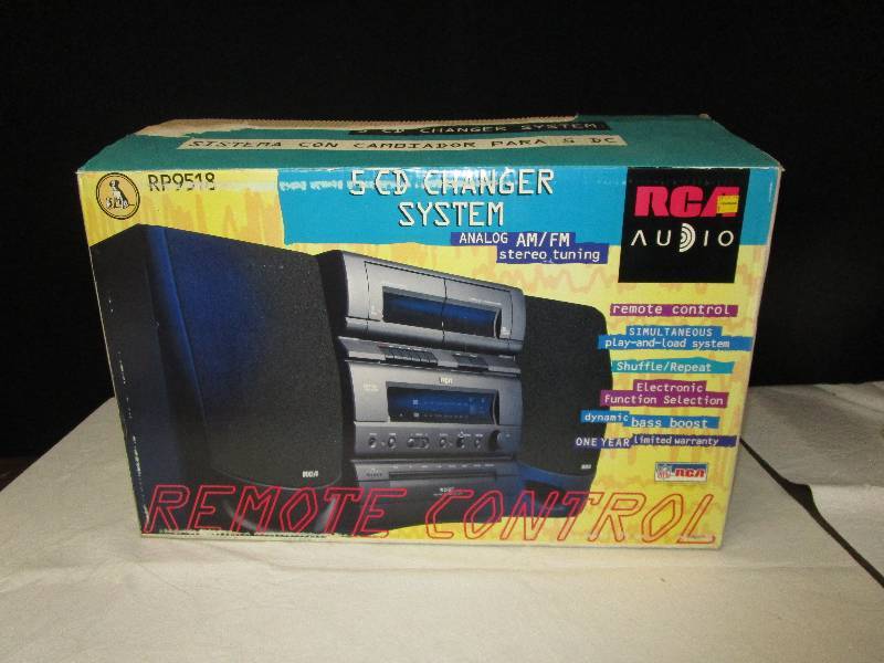 lot 95 image: 5 disc CD changer System, AM FM remote control, shuffle repeat still in box, un used