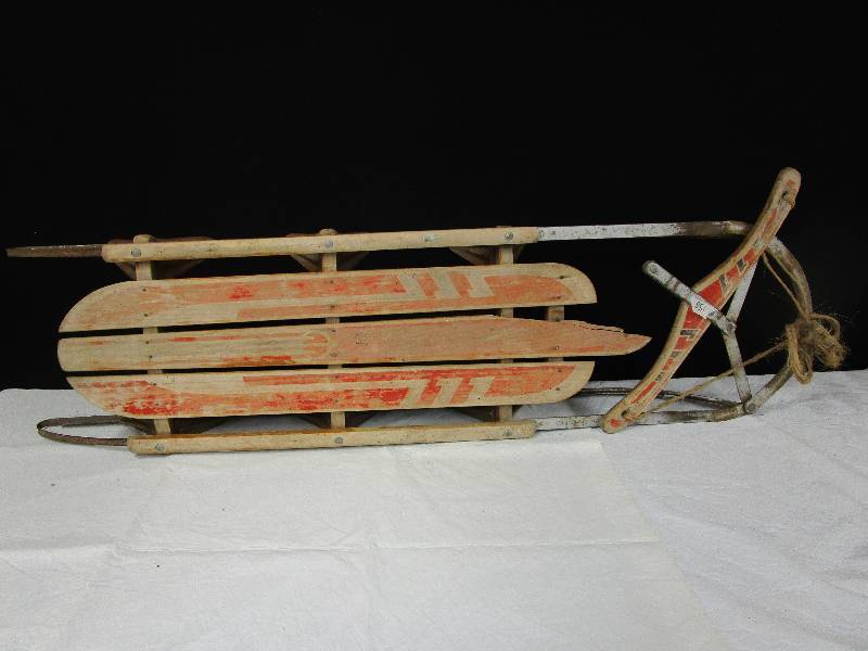 lot 101 image: old antique 33 wide 53 long