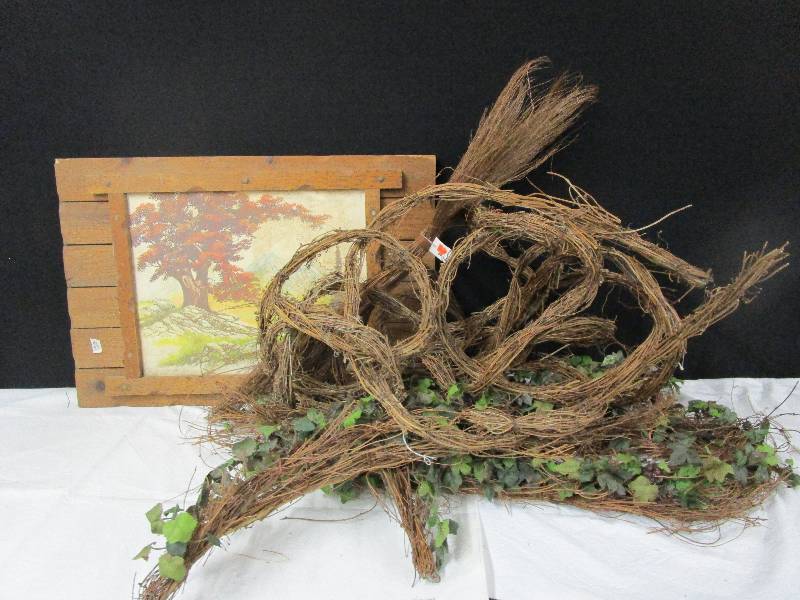 lot 107 image: Vines and Barn Door Dcor with Picture