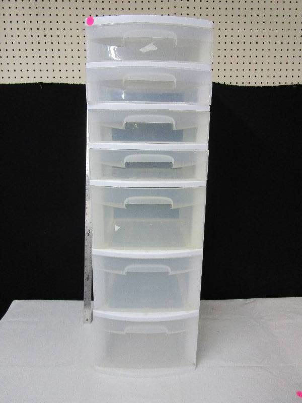 lot 129 image: 7 Drawer Organizer