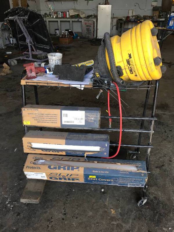 lot 144 image: Shop Vac, Shop Cart WContents
