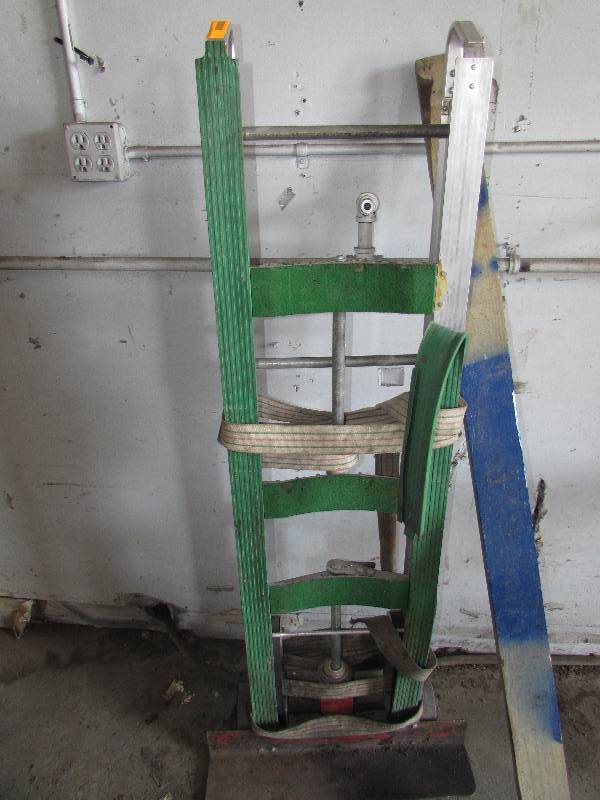 lot 142 image: APPLIANCE CART
