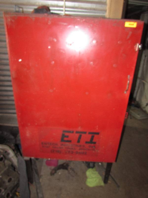 lot 150 image: RED METAL CABINET FULL OF SHOP TOWELS