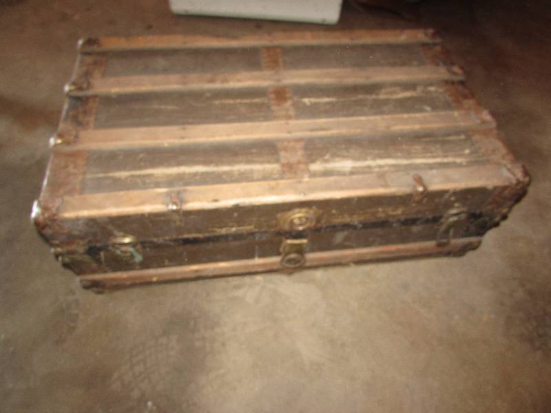 lot 159 image: VINTAGE WOODEN TRUNK