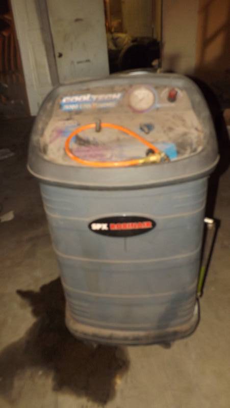 lot 170 image: COOLTECH 75700 COOL X CHANGE, RADIATOR COOLANT FLUSH UNIT