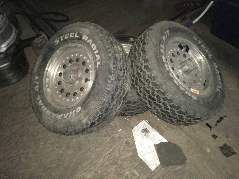 lot 210 image: TIRES AND RIMS