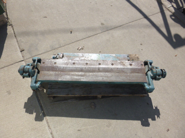 lot 6 image: Pexto Metal Sheet Bender