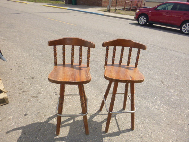 lot 42 image: 2 High Back Bar Stools
