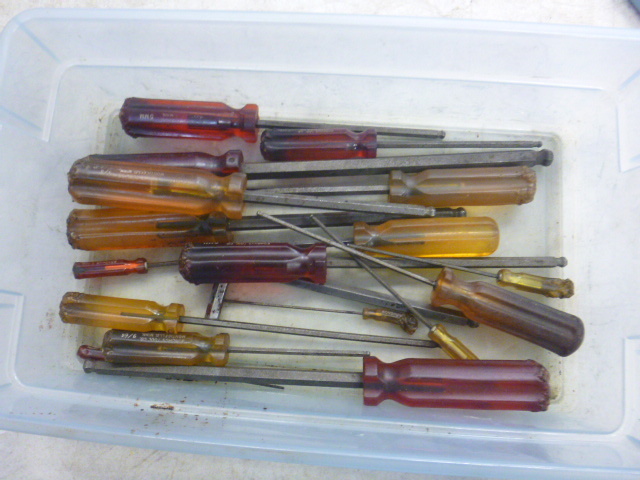 lot 65 image: Miscellaneous Screwdrivers