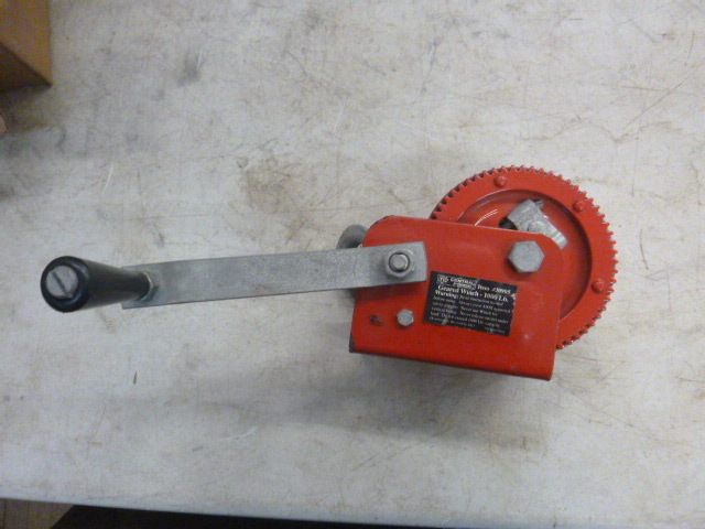 lot 67 image: Central Forge Geared Winch