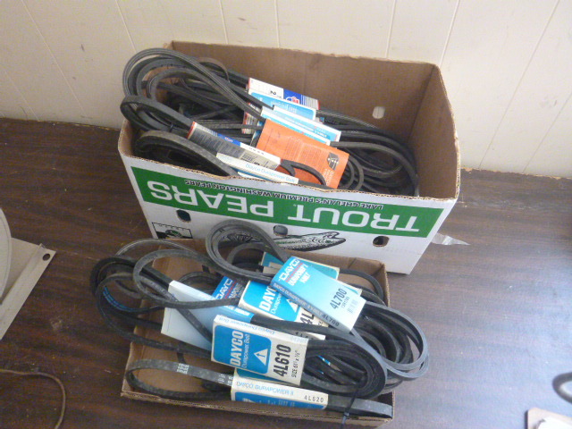 lot 75 image: Miscellaneous Car Fan Belts