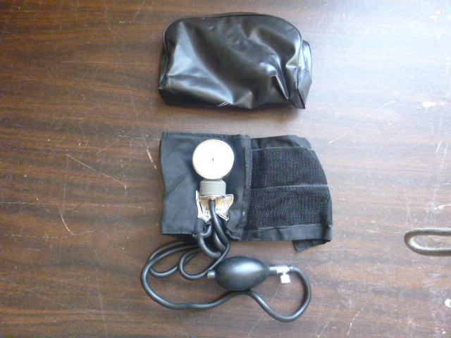 lot 96 image: Blood Pressure Cuff