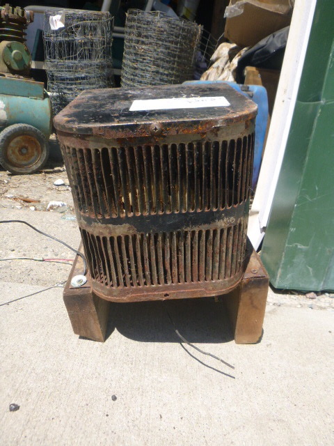 lot 143 image: Older Tractor Heater