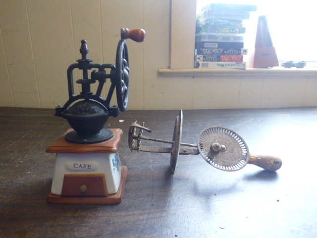 lot 151 image: Vintage Coffee Grinder