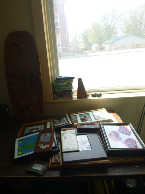lot 154 image: Picture Frames
