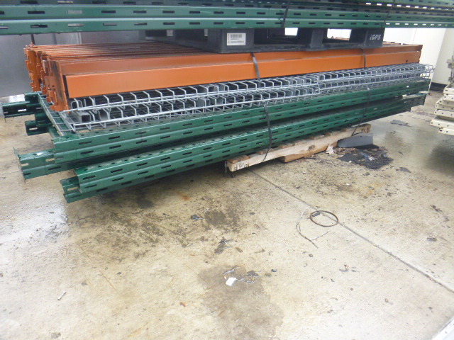 lot 4 image: Riga-Rack Pallet Racking