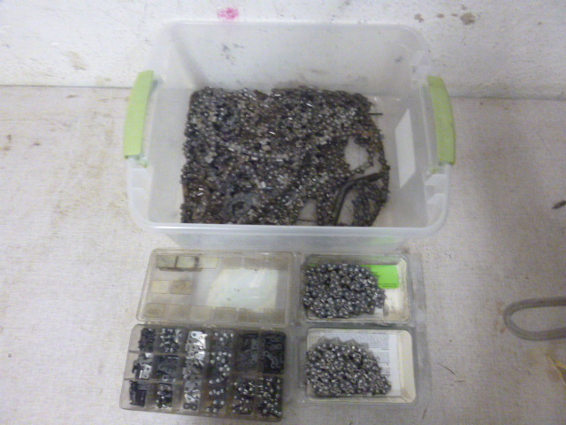 lot 179 image: Chain Saw  Chains