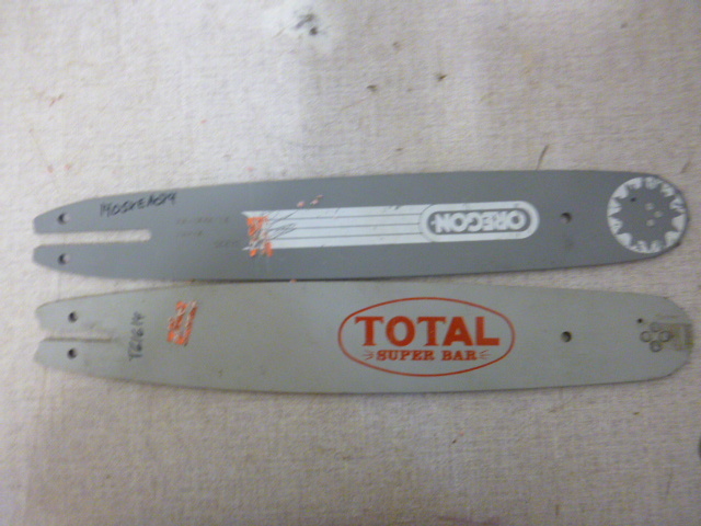 lot 190 image: 2 Chain Saw Guide Bars