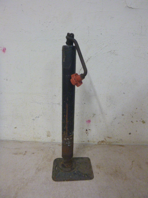 lot 202 image: Jack Stand