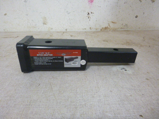 lot 206 image: H-M Hitch Adapter