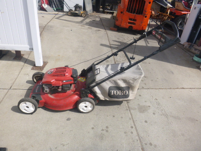 lot 210 image: Toro Push Mower