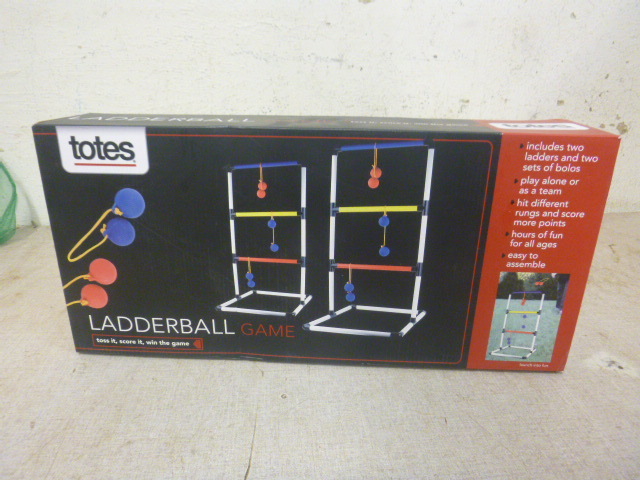 lot 230 image: Totes Ladderball