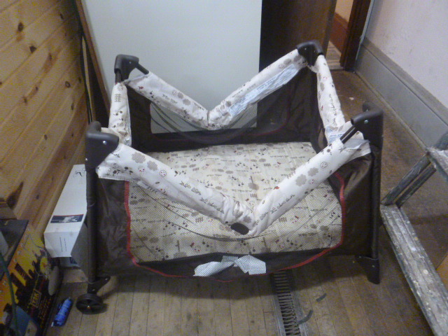 lot 245 image: Travel Playpen