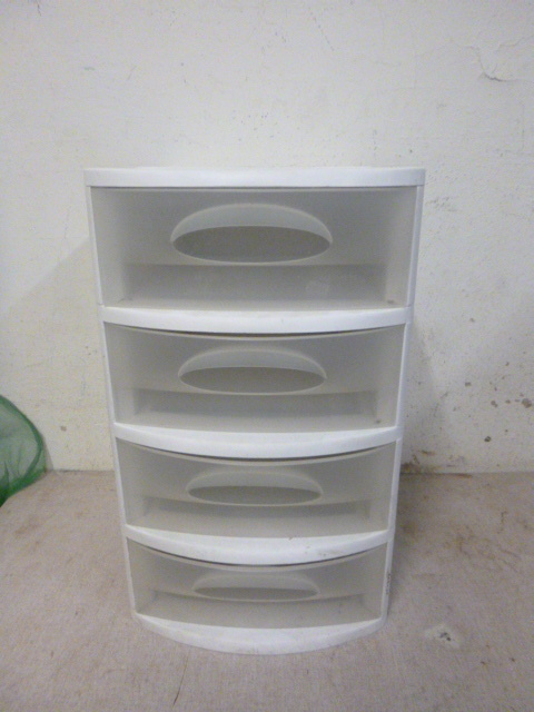 lot 253 image: 4 Drawer Storage Bin