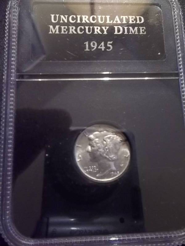 lot 73 image: 1945 Mercury Dime Unc