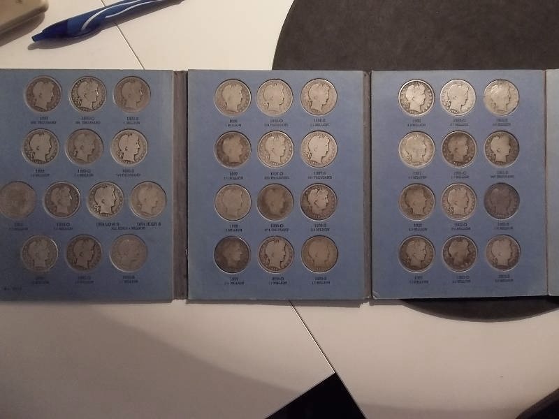 lot 54 image: Complete Short Set Of Barber Half Dollars 1892-1903 In Whitman Album