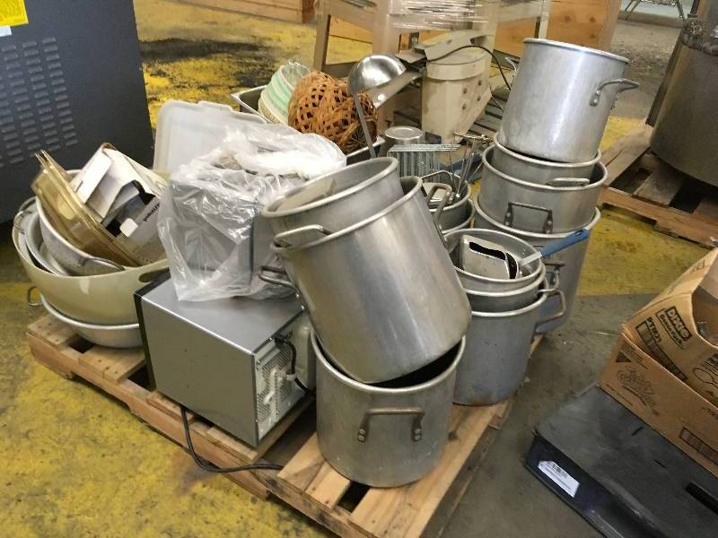 PALLET OF KITCHEN WARE ITEMS