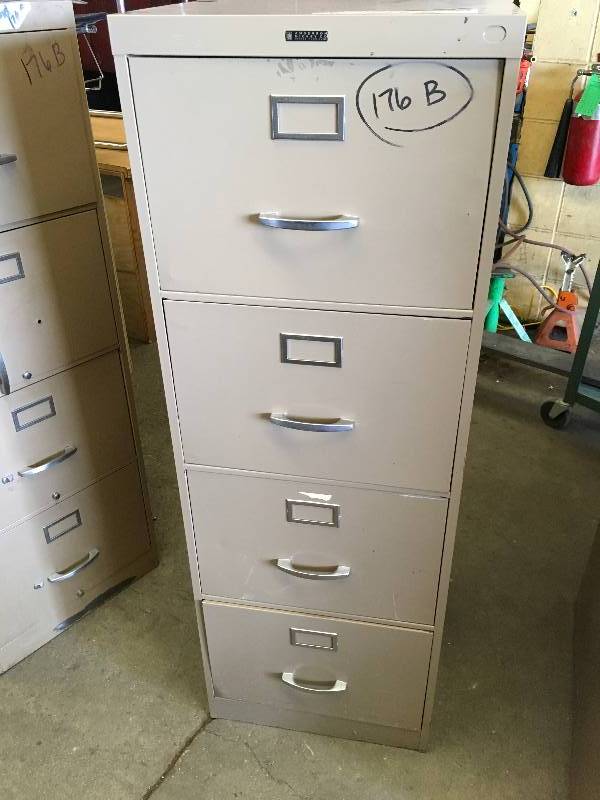 4 DRAWER METAL FILING CABINET
