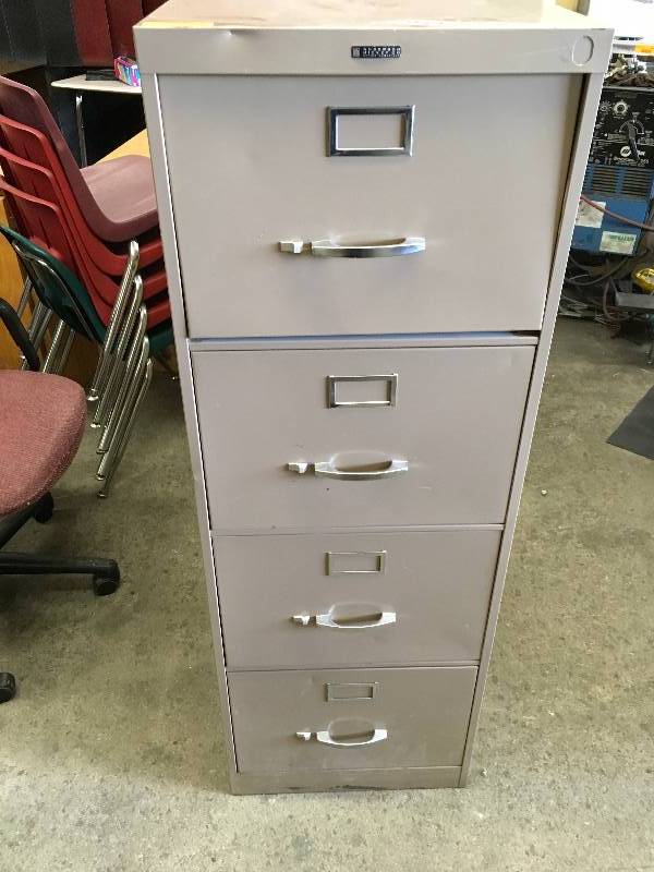 4 DRAWER METAL FILING CABINET