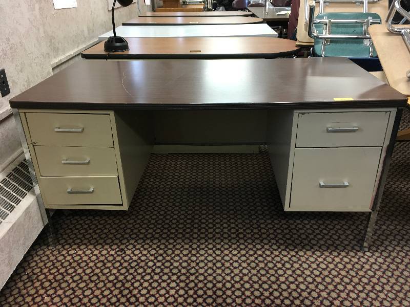 DESK, WOOD TOP, TAN METAL BASE