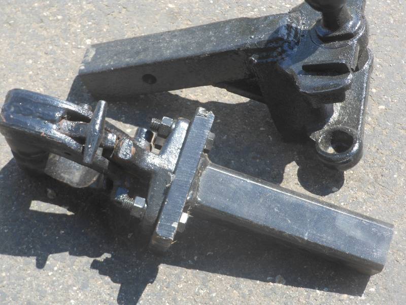 TRAILER HITCHES