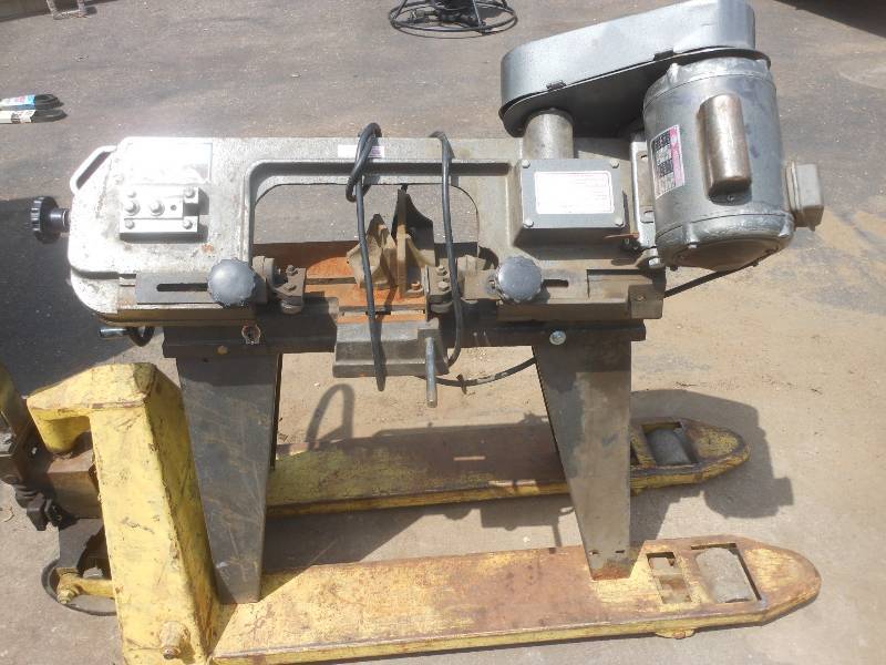 METAL CUTTING BAND SAW