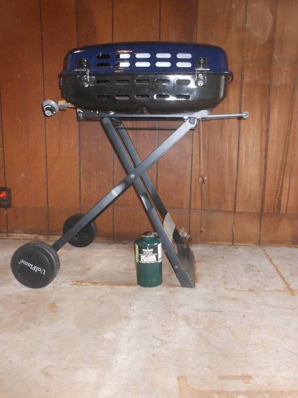 GAS GRILL