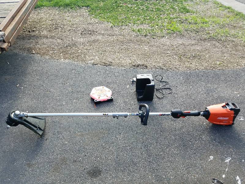 ECHO TRIMMER